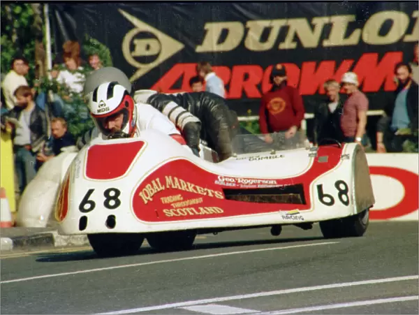Scott Renwick & Ricky Dumble (Yamaha) 1987 Sidecar TT