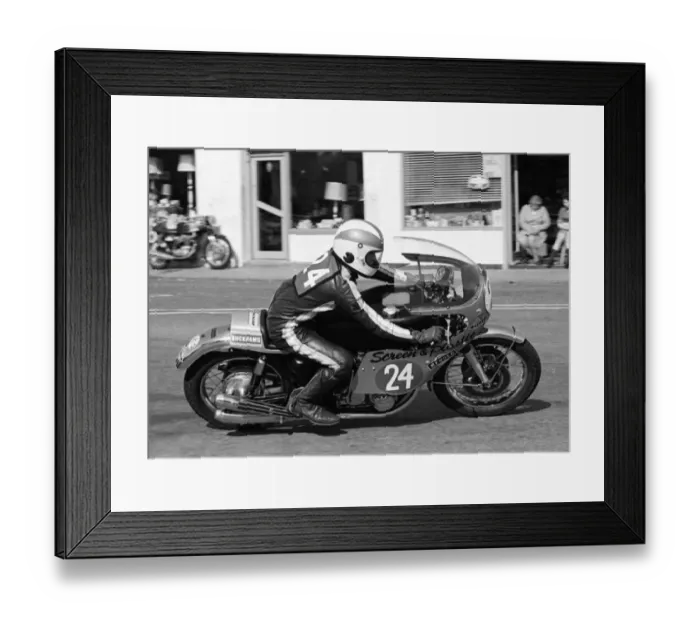 Framed Print : Doug Lunn (Honda) 1972 Production TT Framed Print : Doug Lunn (Honda) 1972 Production TT