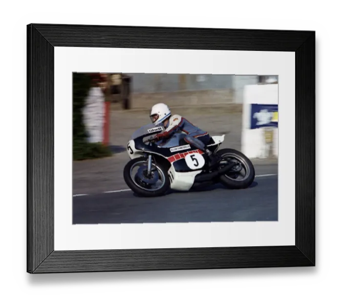 Framed Print : Bill Smith (Maxton Yamaha) 1978 Classic TT Framed Print : Bill Smith (Maxton Yamaha) 1978 Classic TT