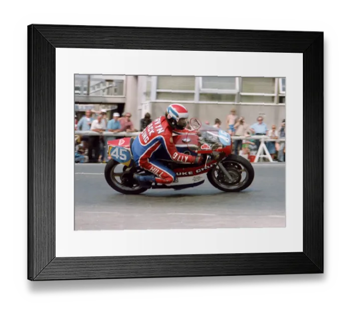 Framed Print : Billy Hill (Luke Honda) 1982 Formula Two TT Framed Print : Billy Hill (Luke Honda) 1982 Formula Two TT