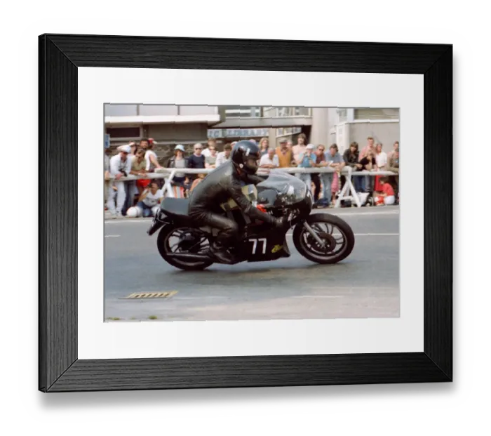 Framed Print : John Kiddie (Yamaha) 1982 Formula Three TT Framed Print : John Kiddie (Yamaha) 1982 Formula Three TT