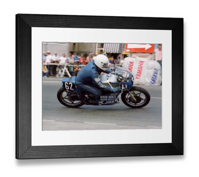 Framed Print : Dick Hunter (Suzuki) 1982 Formula Three TT Framed Print : Dick Hunter (Suzuki) 1982 Formula Three TT