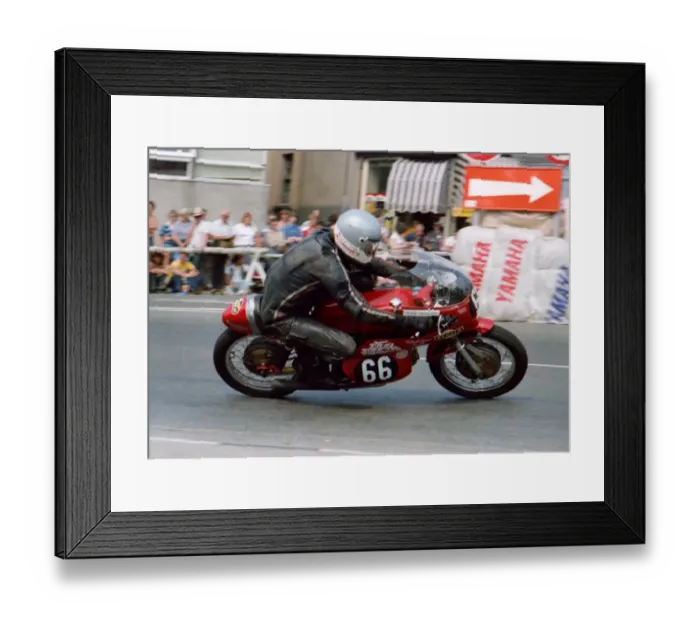 Framed Print : Paul Barrett (Aermacchi) 1982 Formula Three TT Framed Print : Paul Barrett (Aermacchi) 1982 Formula Three TT