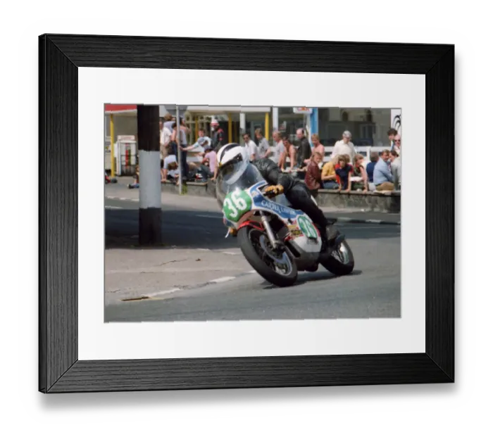 Framed Print : Alan Lawton (Yamaha) 1982 Junior TT Framed Print : Alan Lawton (Yamaha) 1982 Junior TT