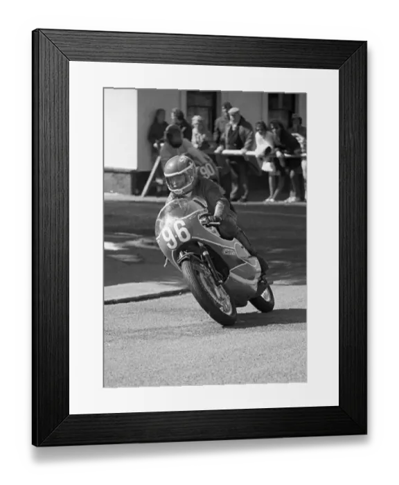 Framed Print : Robert B McComb (Yamaha) 1973 : ightweight Manx Grand Prix Framed Print : Robert B McComb (Yamaha) 1973 : ightweight Manx Grand Prix