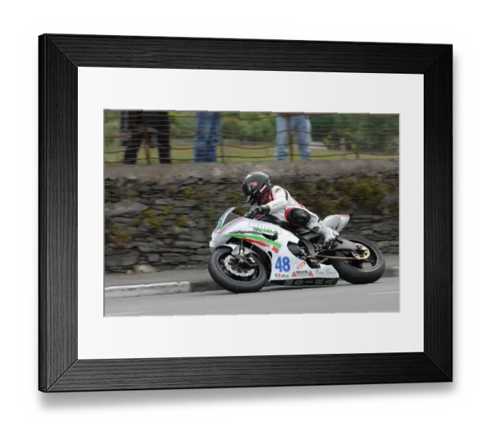 Framed Print : Stephen McIlvenna (Yamaha) 2010 Supersport TT Framed Print : Stephen McIlvenna (Yamaha) 2010 Supersport TT