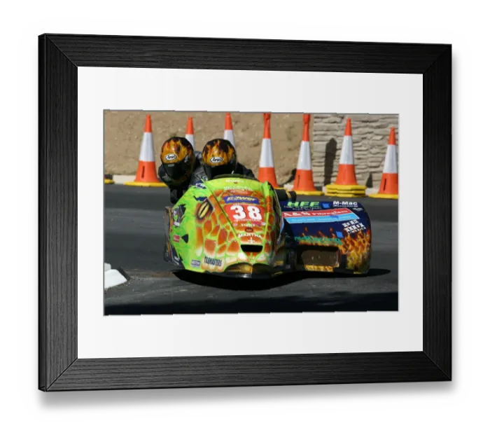 Framed Print : Peter Farrelly & Jason Miller (MR Equipe Suzuki) 2008 Sidecar TT Framed Print : Peter Farrelly & Jason Miller (MR Equipe Suzuki) 2008 Sidecar TT