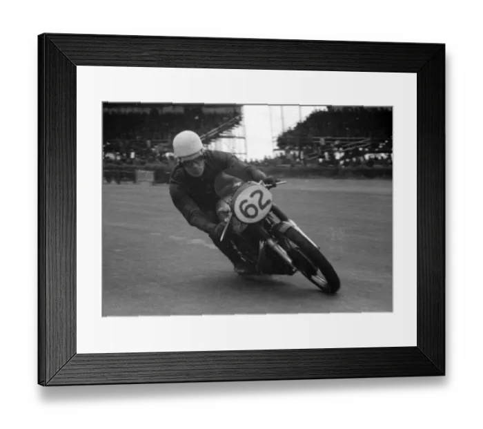 Framed Print : Bob Keeler (Norton) 1955 Silverstone Framed Print : Bob Keeler (Norton) 1955 Silverstone
