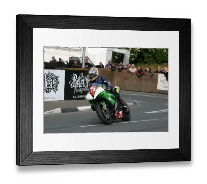 Framed Print : Eric Wilson (Yamaha) 2009 Superstock TT Framed Print : Eric Wilson (Yamaha) 2009 Superstock TT