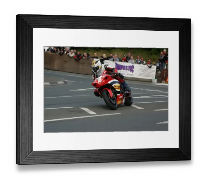 Framed Print : Michael Dunlop (Yamaha) 2009 Superstock TT Framed Print : Michael Dunlop (Yamaha) 2009 Superstock TT
