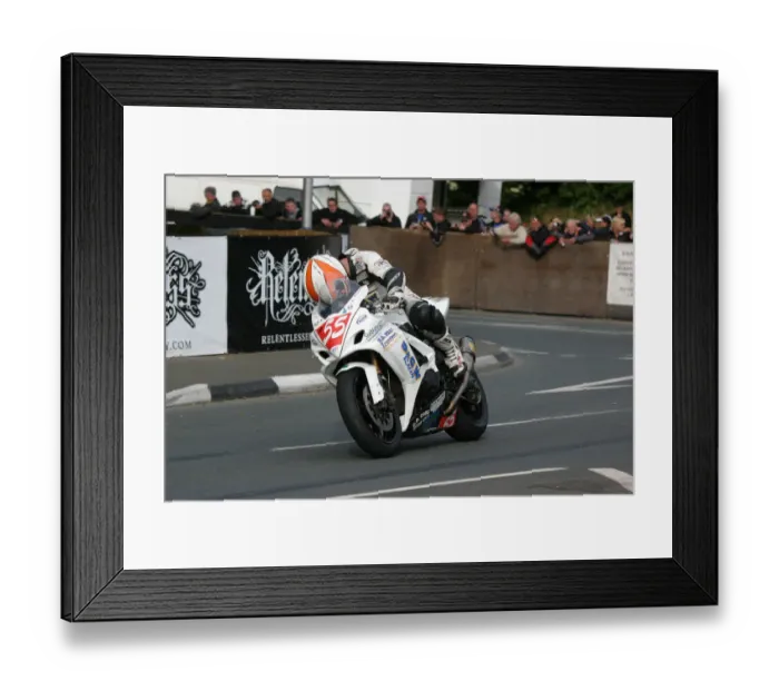Framed Print : Andrew Neill (Suzuki) 2009 Superstock TT Framed Print : Andrew Neill (Suzuki) 2009 Superstock TT