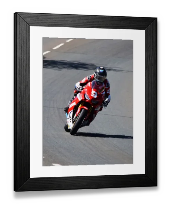 Framed Print : Dave Johnson (Honda) 2019 Superstock TT Framed Print : Dave Johnson (Honda) 2019 Superstock TT