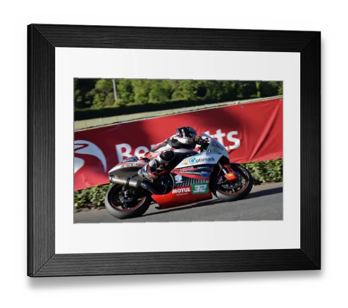 Framed Print : Xavier Denis (Kawasaki) 2019 Lightweight TT Framed Print : Xavier Denis (Kawasaki) 2019 Lightweight TT