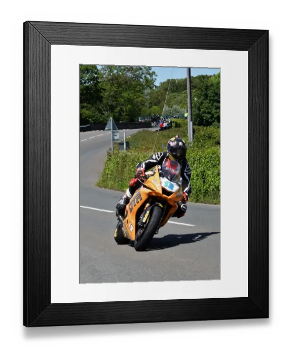 Framed Print : Sam West (Yamaha) 2019 Supersport TT Framed Print : Sam West (Yamaha) 2019 Supersport TT