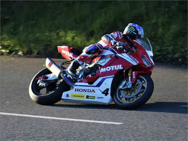 Ian Hutchinson (Honda) 2019 Superstock TT