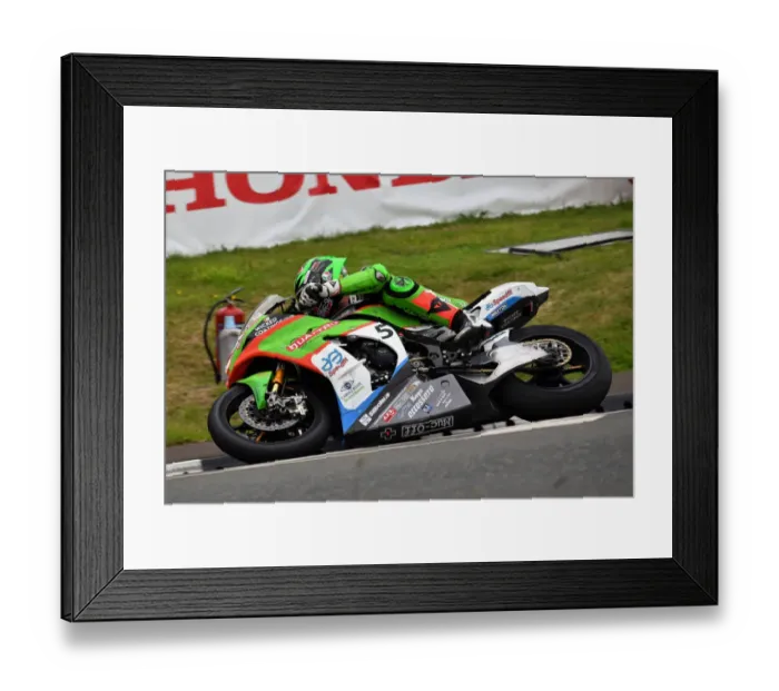 Framed Print : James Hillier (Kawasaki) 2019 Senior TT Framed Print : James Hillier (Kawasaki) 2019 Senior TT