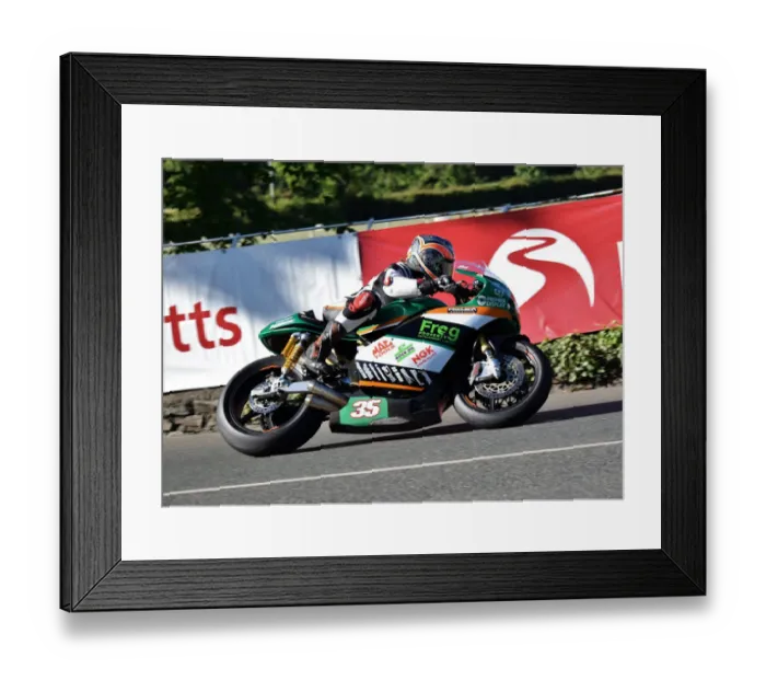Framed Print : Maria Costello (Paton) 2019 Lightweight TT Framed Print : Maria Costello (Paton) 2019 Lightweight TT