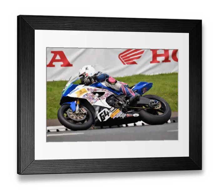Framed Print : Charles Rhys Hardisty (BMW) 2019 Senior TT Framed Print : Charles Rhys Hardisty (BMW) 2019 Senior TT