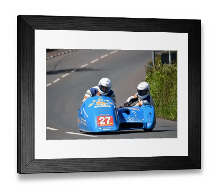 Framed Print : Andy King & Alun Thomas (Lumley Ireson) 2019 Sidecar TT Framed Print : Andy King & Alun Thomas (Lumley Ireson) 2019 Sidecar TT