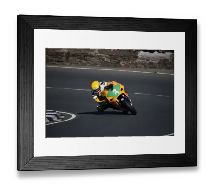 Framed Print : Dean Harrison (Yamaha) 2018 Lightweight Classic TT Framed Print : Dean Harrison (Yamaha) 2018 Lightweight Classic TT