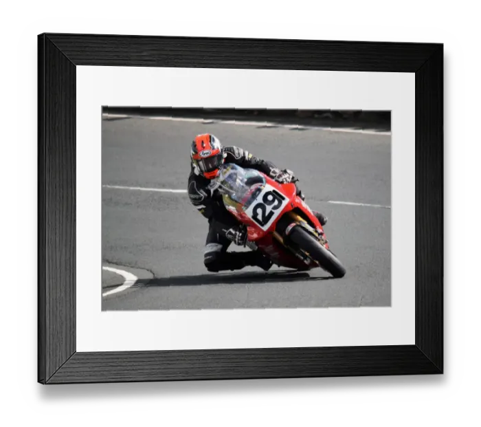 Framed Print : John Barton (Suzuki) 2018 Superbike Classic TT Framed Print : John Barton (Suzuki) 2018 Superbike Classic TT
