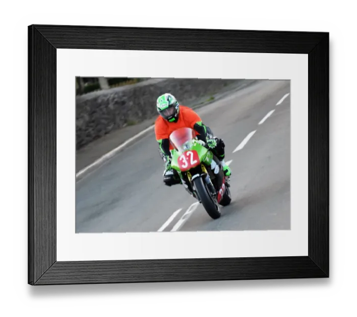 Framed Print : Ray Maloney (Kawasaki) 2018 Newcomers Manx Grand Prix Framed Print : Ray Maloney (Kawasaki) 2018 Newcomers Manx Grand Prix