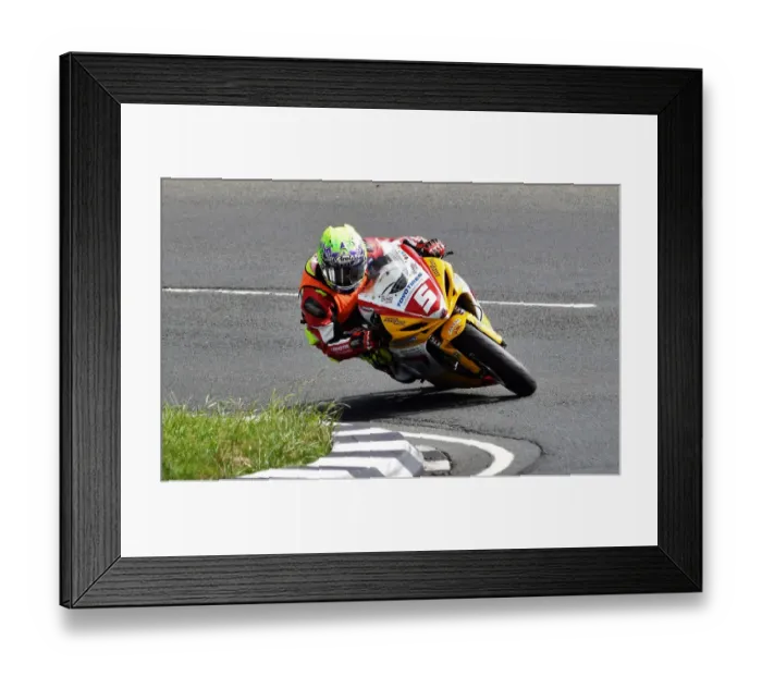 Framed Print : Nathan Harrison (Suzuki) 2018 Newcomers Manx Grand Prix Framed Print : Nathan Harrison (Suzuki) 2018 Newcomers Manx Grand Prix