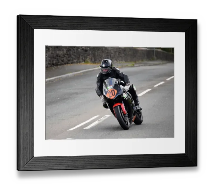 Framed Print : Nigel Sean Rea (Kawasaki) 2018 Lightweight Manx Grand Prix Framed Print : Nigel Sean Rea (Kawasaki) 2018 Lightweight Manx Grand Prix