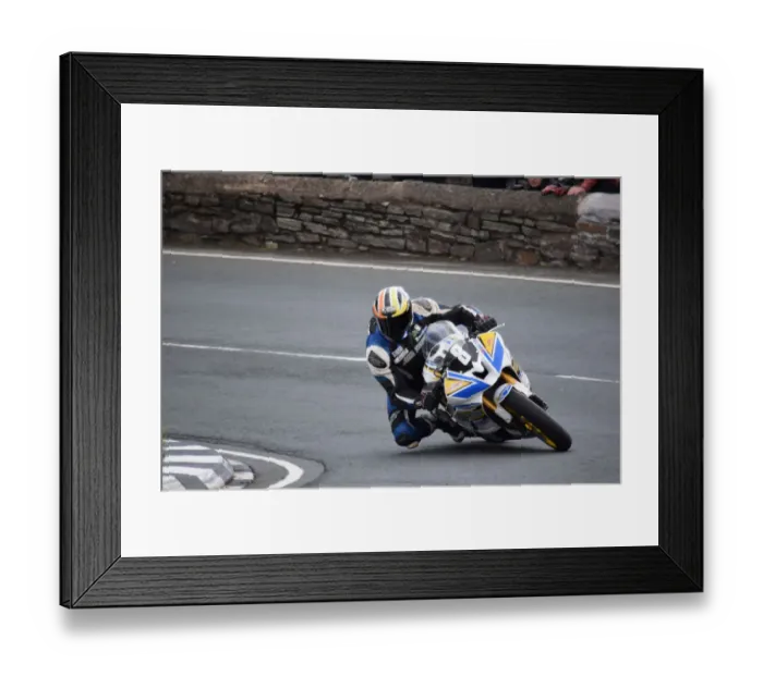 Framed Print : Gareth Evans (Yamaha) 2018 Junior Manx Grand Prix Framed Print : Gareth Evans (Yamaha) 2018 Junior Manx Grand Prix