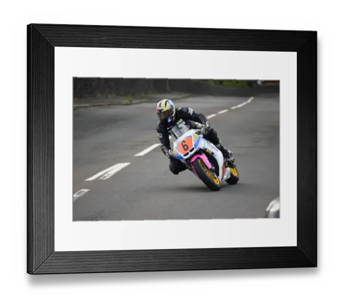Framed Print : Gareth Evans (Kawasaki) 2018 Lightweight Manx Grand Prix Framed Print : Gareth Evans (Kawasaki) 2018 Lightweight Manx Grand Prix
