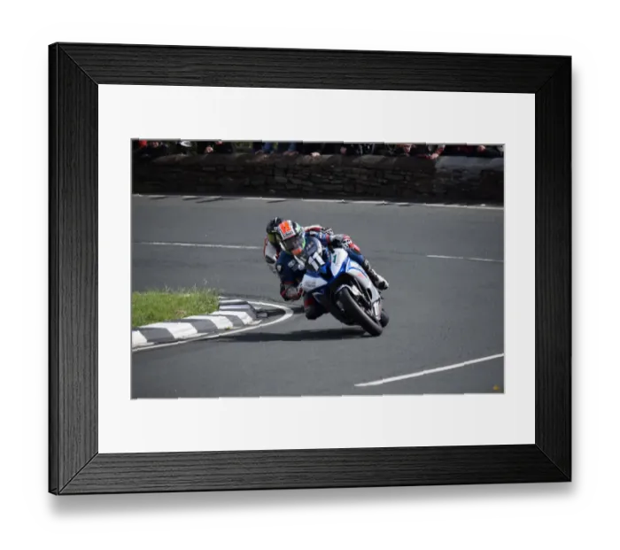 Framed Print : Wayne Humble (Yamaha) 2018 Junior Manx Grand Prix Framed Print : Wayne Humble (Yamaha) 2018 Junior Manx Grand Prix