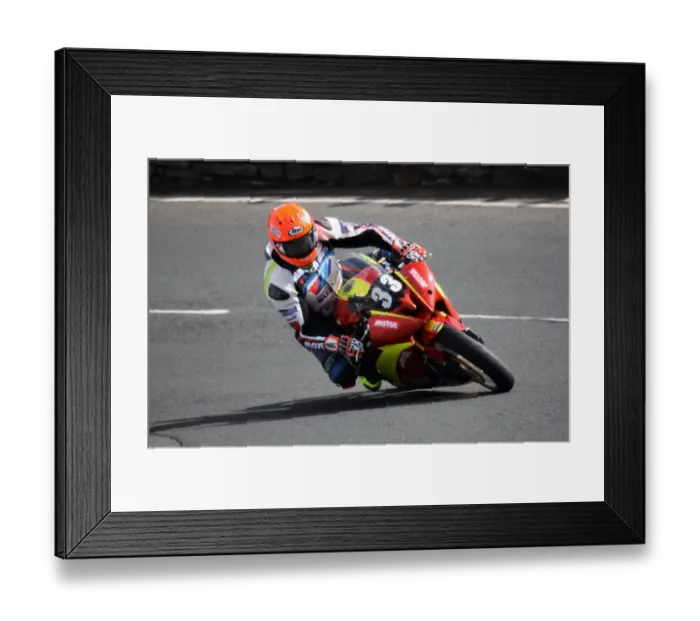 Framed Print : Rodger Wibberley (Yamaha) 2018 Junior Manx Grand Prix Framed Print : Rodger Wibberley (Yamaha) 2018 Junior Manx Grand Prix