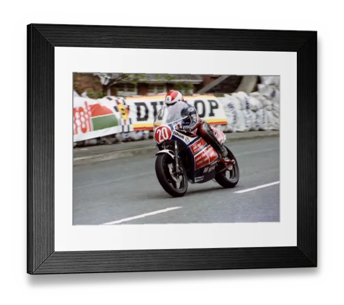 Framed Print : Alan Jackson (Yoshimura Suzuki) 1981 Formula One TT Framed Print : Alan Jackson (Yoshimura Suzuki) 1981 Formula One TT