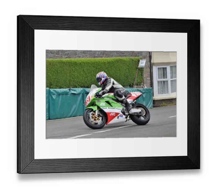 Framed Print : Robert Mitchel Hill (Kawasaki) 2018 Pre TT Classic Framed Print : Robert Mitchel Hill (Kawasaki) 2018 Pre TT Classic