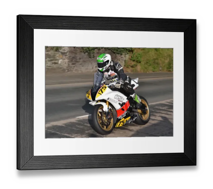 Framed Print : Tommy Henry (Yamaha) 2017 Senior Manx Grand Prix Framed Print : Tommy Henry (Yamaha) 2017 Senior Manx Grand Prix