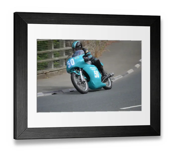 Framed Print : Geoff Bates (Honda) 2017 Junior Classic TT Framed Print : Geoff Bates (Honda) 2017 Junior Classic TT