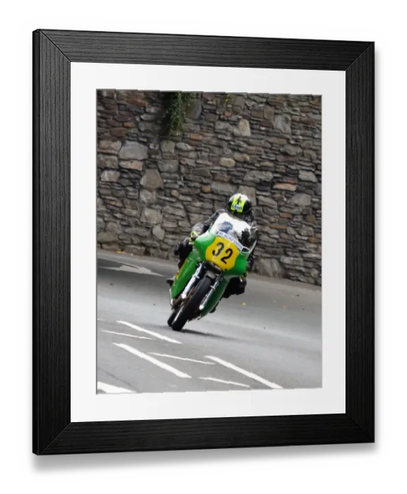 Framed Print : Dave Matravers (Paton) 2017 Senior Classic TT Framed Print : Dave Matravers (Paton) 2017 Senior Classic TT