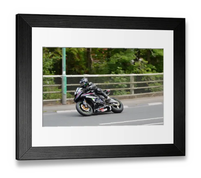 Framed Print : Darren Cooper (Kawasaki) 2017 Junior Manx Grand Prix Framed Print : Darren Cooper (Kawasaki) 2017 Junior Manx Grand Prix