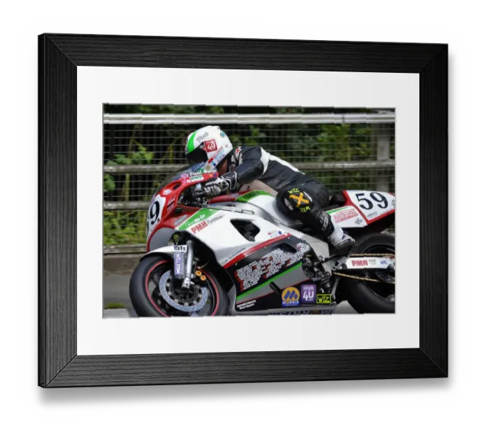 Framed Print : Paul Owen (Yamaha) 2017 Superbike Classic TT Framed Print : Paul Owen (Yamaha) 2017 Superbike Classic TT