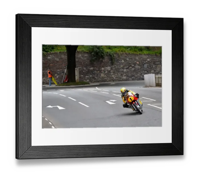 Framed Print : Ian Lougher (MV) 2017 Senior Classic TT Framed Print : Ian Lougher (MV) 2017 Senior Classic TT