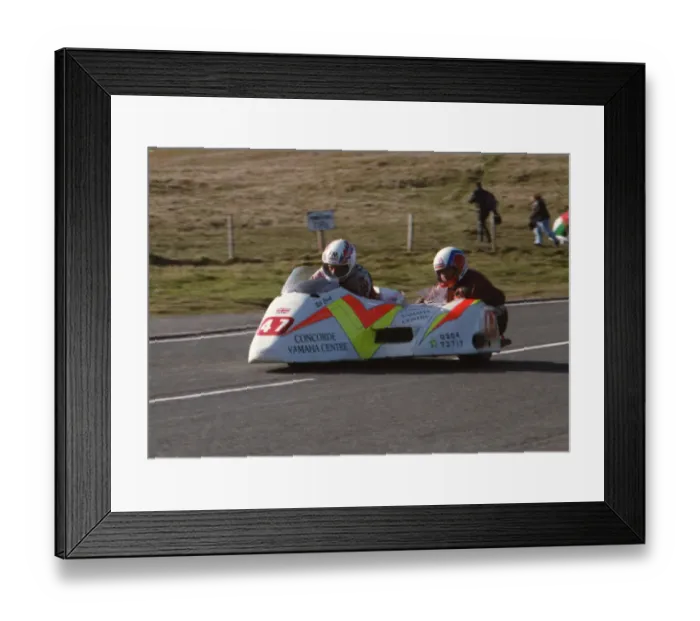 Framed Print : Bill Crook & Steve Lavender (Jacobs Yamaha) 1994 Sidecar TT Framed Print : Bill Crook & Steve Lavender (Jacobs Yamaha) 1994 Sidecar TT