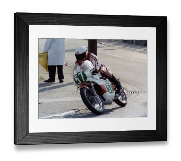 Framed Print : Steve Cull (Yamaha) 1978 Junior TT Framed Print : Steve Cull (Yamaha) 1978 Junior TT