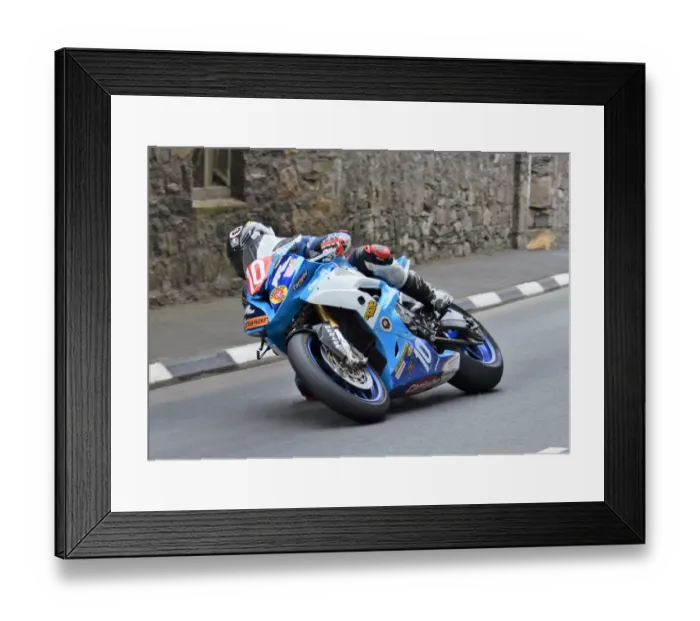 Framed Print : Sam West (BMW) 2018 Southern 100 Framed Print : Sam West (BMW) 2018 Southern 100