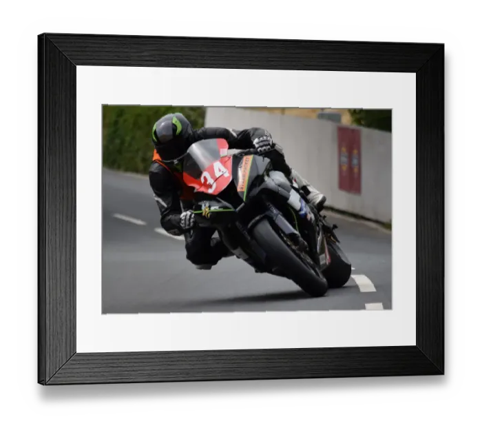 Framed Print : Barry Furber (Kawasaki) 2018 Southern 100
