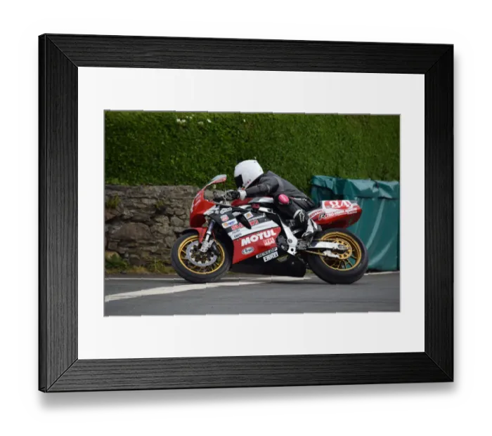 Framed Print : Allan Brodie (Suzuki) 2018 Pre TT Classic Framed Print : Allan Brodie (Suzuki) 2018 Pre TT Classic