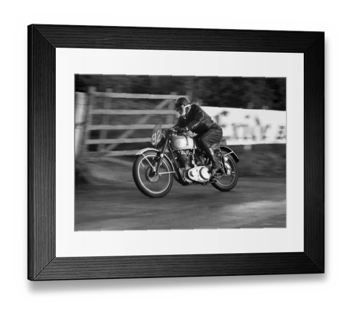 Framed Print : Jake Sutherland (BSA) 1952 Junior Clubman TT Framed Print : Jake Sutherland (BSA) 1952 Junior Clubman TT