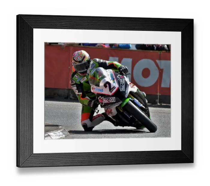 Framed Print : James Hillier (Kawasaki) 2014 Superbike TT Framed Print : James Hillier (Kawasaki) 2014 Superbike TT
