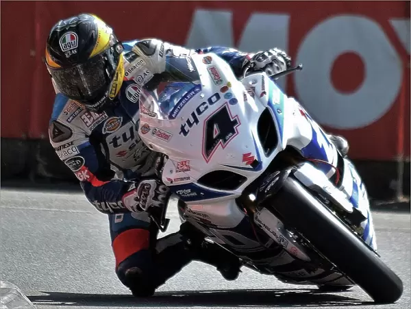 Guy Martin (Suzuki) 2014 Superbike TT