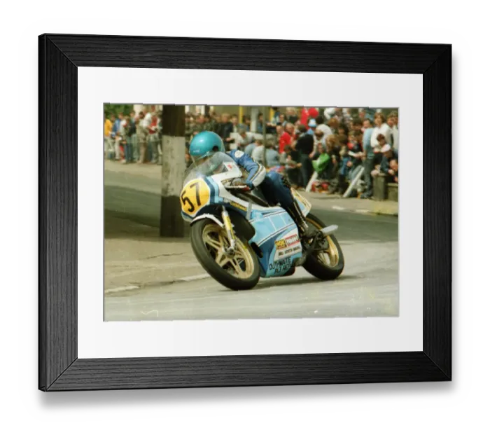 Framed Print : Chris Faulkner (Yamaha) 1984 Senior TT Framed Print : Chris Faulkner (Yamaha) 1984 Senior TT