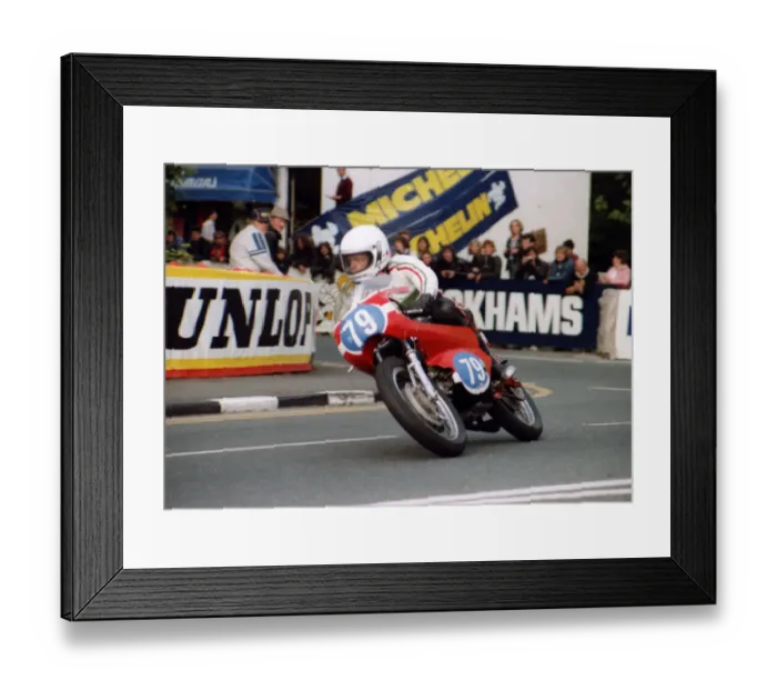 Framed Print : Pete Bosman (Aermacchi) 1984 Historic TT Framed Print : Pete Bosman (Aermacchi) 1984 Historic TT